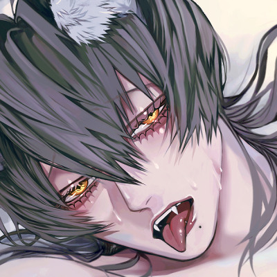 孤独銀狼と孤高王子の契約婚約譚〜心ごと溶かすような熱いくちづけと交尾で芽生える恋〜